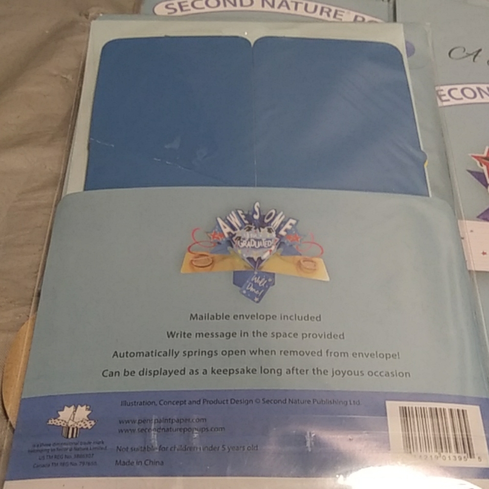 Paper pop ups - Picture 3 of 3